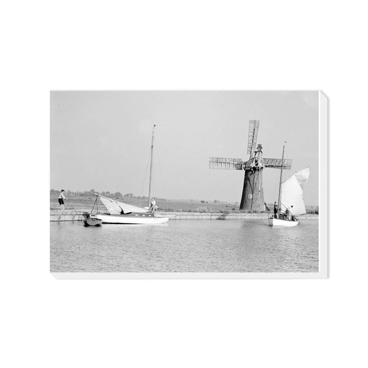 B&W Photo of Broads - Canvas