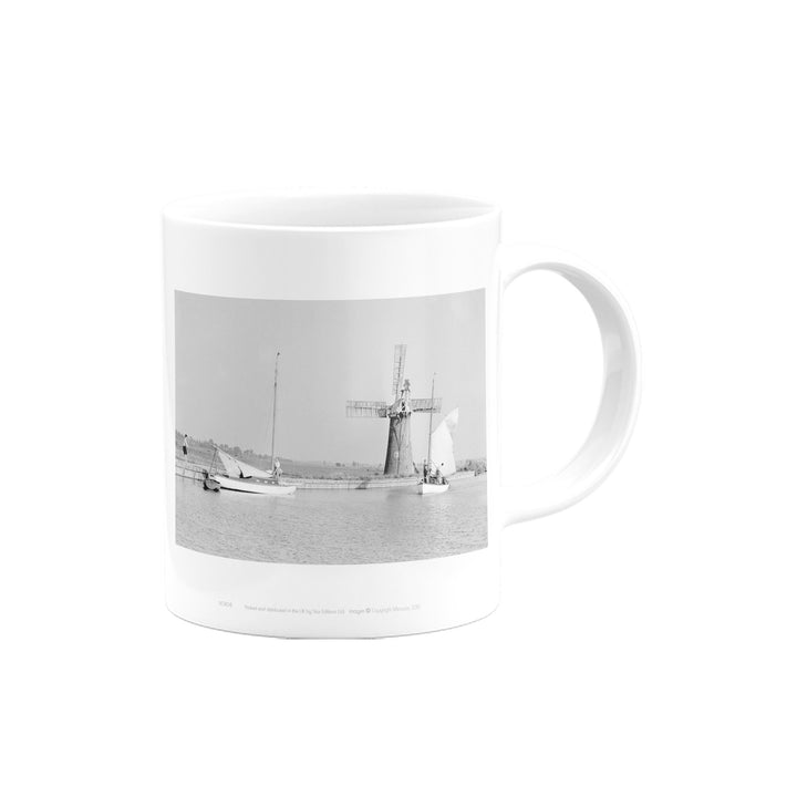 B&W Photo of Broads Mug