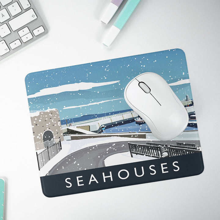 Seahouses Snow - Mouse Mat