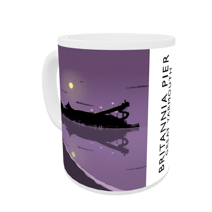 Britannia Pier, Great Yarmouth, Norfolk Mug