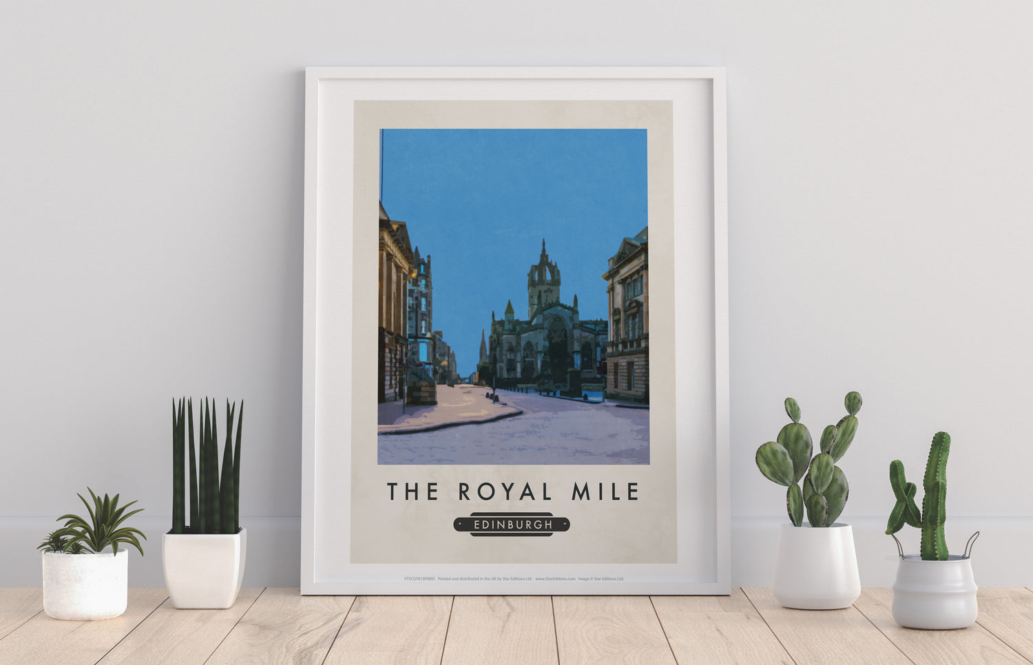 The Royal Mile, Edinburgh, Scotland - Art Print